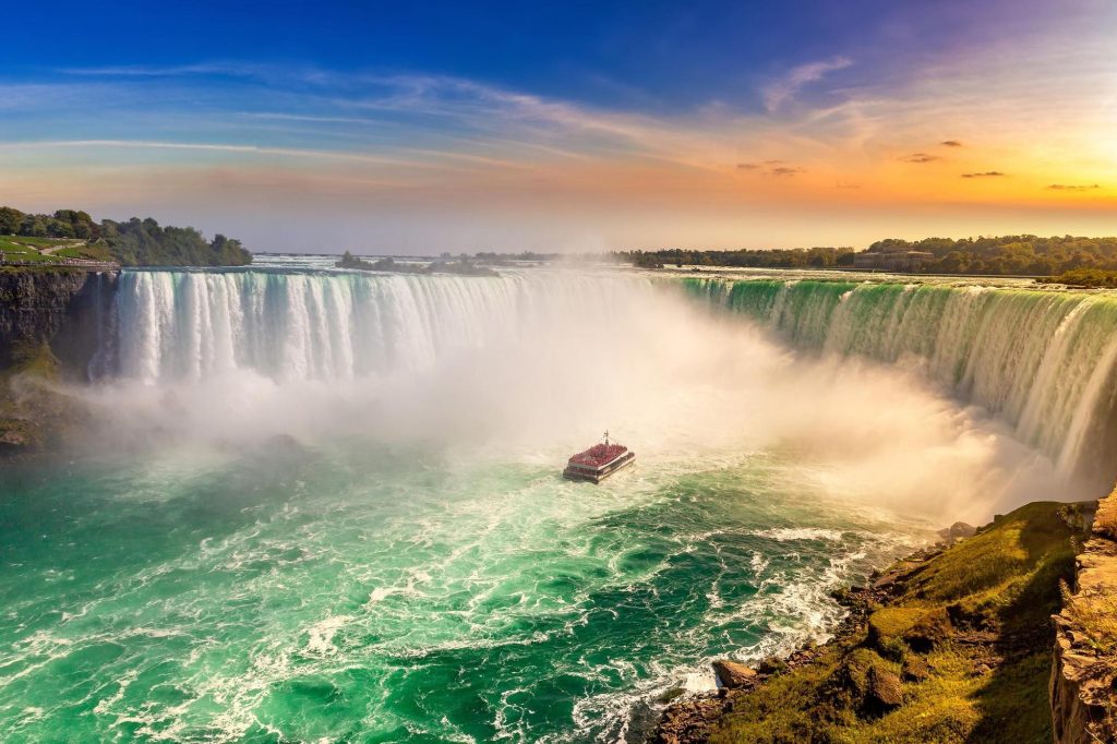 No summer program is complete without a visit to Niagara Falls!
